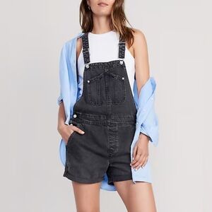 Old Navy Faded Black Denim Overall Shorts Slouchy Straight Pockets Womens Size M
